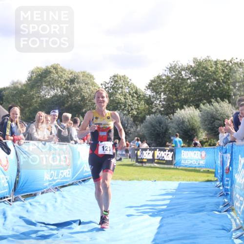 25.08.2024 - Elbe Triathlon Hamburg H.Heesch http://msf.ph/oto/6856585 25.08.2024 10:53:33 Ziel 125, 232 meine-sportfotos.de