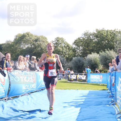 25.08.2024 - Elbe Triathlon Hamburg H.Heesch http://msf.ph/oto/6856588 25.08.2024 10:53:33 Ziel 125, 232 meine-sportfotos.de