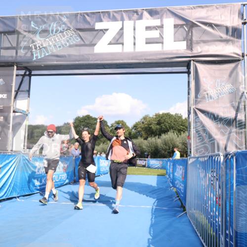 25.08.2024 - Elbe Triathlon Hamburg H.Heesch http://msf.ph/oto/6856606 25.08.2024 16:12:20 Ziel  meine-sportfotos.de
