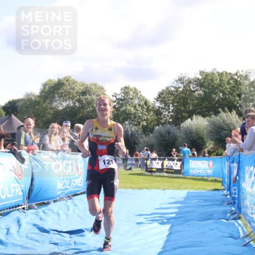 25.08.2024 - Elbe Triathlon Hamburg H.Heesch http://msf.ph/oto/6856618 25.08.2024 10:53:33 Ziel 125, 232 meine-sportfotos.de