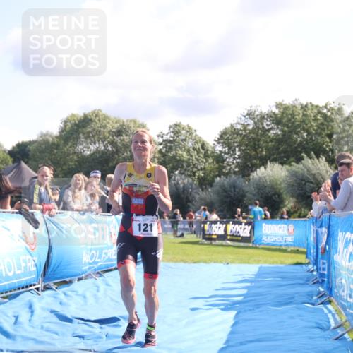 25.08.2024 - Elbe Triathlon Hamburg H.Heesch http://msf.ph/oto/6856625 25.08.2024 10:53:33 Ziel 125, 232 meine-sportfotos.de