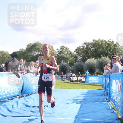 25.08.2024 - Elbe Triathlon Hamburg H.Heesch http://msf.ph/oto/6856641 25.08.2024 10:53:33 Ziel 125, 232 meine-sportfotos.de