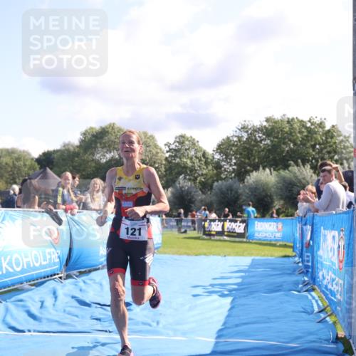 25.08.2024 - Elbe Triathlon Hamburg H.Heesch http://msf.ph/oto/6856647 25.08.2024 10:53:33 Ziel 125, 232 meine-sportfotos.de