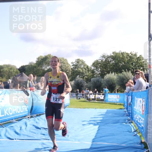 25.08.2024 - Elbe Triathlon Hamburg H.Heesch http://msf.ph/oto/6856653 25.08.2024 10:53:33 Ziel 125, 232 meine-sportfotos.de