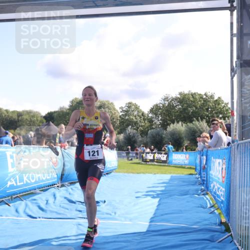 25.08.2024 - Elbe Triathlon Hamburg H.Heesch http://msf.ph/oto/6856668 25.08.2024 10:53:33 Ziel 125, 232 meine-sportfotos.de