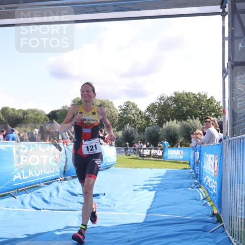 25.08.2024 - Elbe Triathlon Hamburg H.Heesch http://msf.ph/oto/6856675 25.08.2024 10:53:33 Ziel 125, 232 meine-sportfotos.de