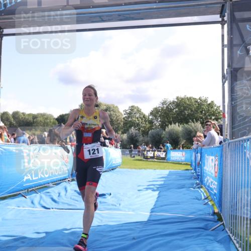 25.08.2024 - Elbe Triathlon Hamburg H.Heesch http://msf.ph/oto/6856679 25.08.2024 10:53:33 Ziel 125, 232 meine-sportfotos.de