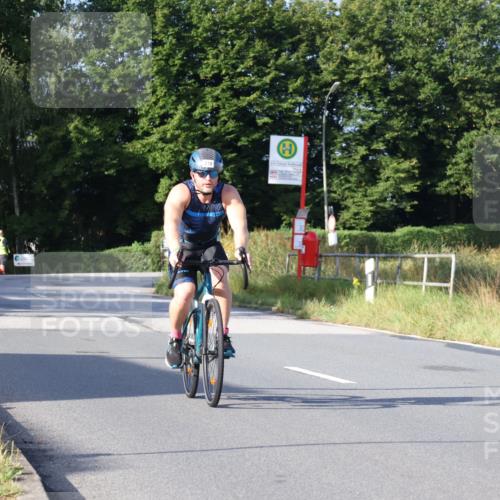 25.08.2024 - Elbe Triathlon Hamburg Fuchs,  Jonas http://msf.ph/oto/6856695 25.08.2024 09:20:16 Radfahren 263, 279, 322, 313 meine-sportfotos.de