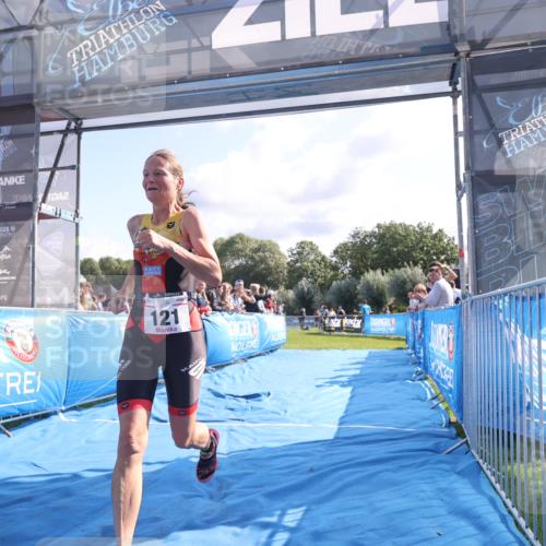 25.08.2024 - Elbe Triathlon Hamburg H.Heesch http://msf.ph/oto/6856715 25.08.2024 10:53:34 Ziel 125, 133, 232 meine-sportfotos.de