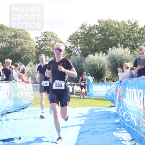 25.08.2024 - Elbe Triathlon Hamburg H.Heesch http://msf.ph/oto/6856723 25.08.2024 10:53:42 Ziel 133, 310, 318 meine-sportfotos.de
