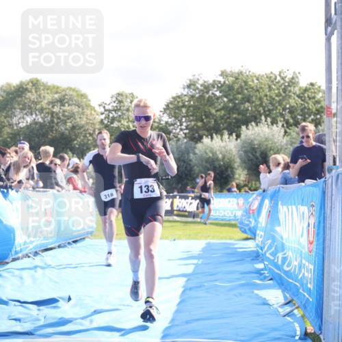 25.08.2024 - Elbe Triathlon Hamburg H.Heesch http://msf.ph/oto/6856755 25.08.2024 10:53:42 Ziel 133, 310, 318 meine-sportfotos.de