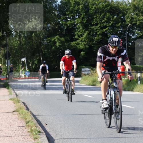 25.08.2024 - Elbe Triathlon Hamburg Fuchs,  Jonas http://msf.ph/oto/6856761 25.08.2024 10:40:35 Radfahren 491, 598, 781, 783, 648 meine-sportfotos.de