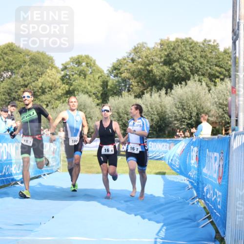 25.08.2024 - Elbe Triathlon Hamburg H.Heesch http://msf.ph/oto/6856796 25.08.2024 16:12:45 Ziel  meine-sportfotos.de
