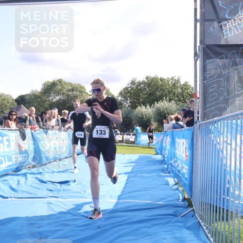 25.08.2024 - Elbe Triathlon Hamburg H.Heesch http://msf.ph/oto/6856803 25.08.2024 10:53:43 Ziel 133, 310, 318 meine-sportfotos.de