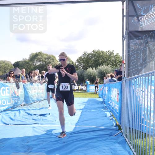 25.08.2024 - Elbe Triathlon Hamburg H.Heesch http://msf.ph/oto/6856809 25.08.2024 10:53:43 Ziel 133, 310, 318 meine-sportfotos.de
