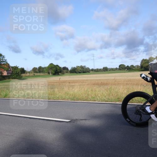 25.08.2024 - Elbe Triathlon Hamburg Fuchs,  Jonas http://msf.ph/oto/6856815 25.08.2024 09:20:21 Radfahren 263, 279, 322, 313 meine-sportfotos.de