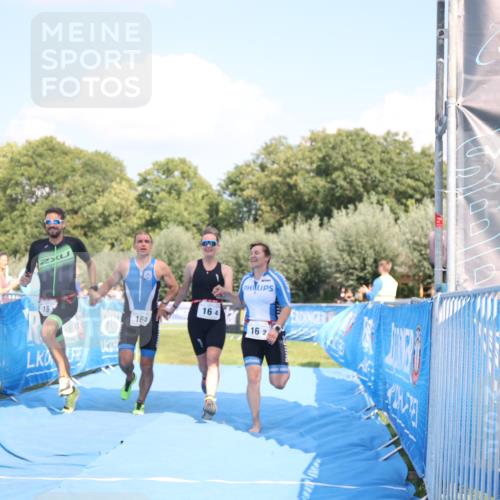 25.08.2024 - Elbe Triathlon Hamburg H.Heesch http://msf.ph/oto/6856824 25.08.2024 16:12:45 Ziel  meine-sportfotos.de