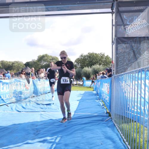 25.08.2024 - Elbe Triathlon Hamburg H.Heesch http://msf.ph/oto/6856825 25.08.2024 10:53:43 Ziel 133, 310, 318 meine-sportfotos.de
