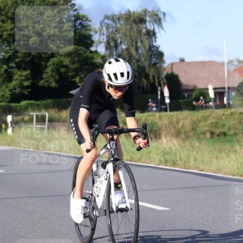 25.08.2024 - Elbe Triathlon Hamburg Fuchs,  Jonas http://msf.ph/oto/6856831 25.08.2024 09:20:29 Radfahren 109, 328, 274, 224, 316 meine-sportfotos.de