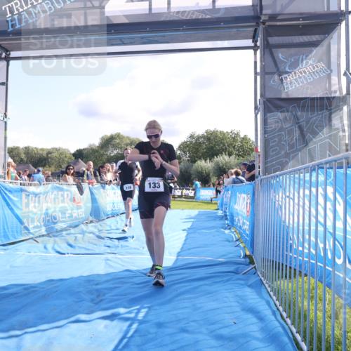 25.08.2024 - Elbe Triathlon Hamburg H.Heesch http://msf.ph/oto/6856835 25.08.2024 10:53:43 Ziel 133, 310, 318 meine-sportfotos.de
