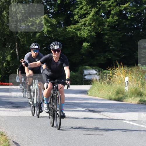 25.08.2024 - Elbe Triathlon Hamburg Fuchs,  Jonas http://msf.ph/oto/6856849 25.08.2024 10:40:50 Radfahren 521, 1418, 461, 612, 1417, 782 meine-sportfotos.de