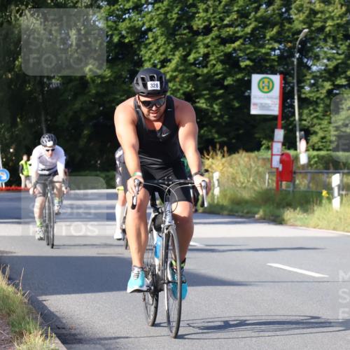 25.08.2024 - Elbe Triathlon Hamburg Fuchs,  Jonas http://msf.ph/oto/6856850 25.08.2024 09:20:30 Radfahren 109, 328, 274, 224, 316, 159 meine-sportfotos.de