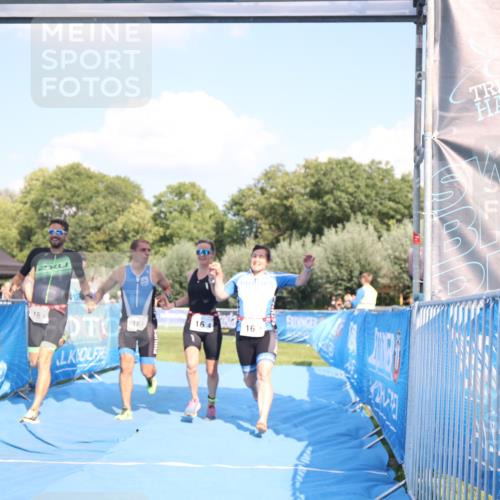 25.08.2024 - Elbe Triathlon Hamburg H.Heesch http://msf.ph/oto/6856851 25.08.2024 16:12:45 Ziel  meine-sportfotos.de