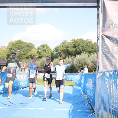25.08.2024 - Elbe Triathlon Hamburg H.Heesch http://msf.ph/oto/6856860 25.08.2024 16:12:45 Ziel  meine-sportfotos.de
