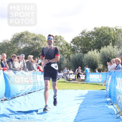25.08.2024 - Elbe Triathlon Hamburg H.Heesch http://msf.ph/oto/6856877 25.08.2024 10:53:45 Ziel 133, 310, 318 meine-sportfotos.de