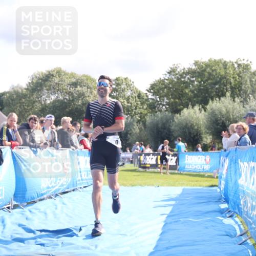 25.08.2024 - Elbe Triathlon Hamburg H.Heesch http://msf.ph/oto/6856884 25.08.2024 10:53:45 Ziel 133, 310, 318 meine-sportfotos.de