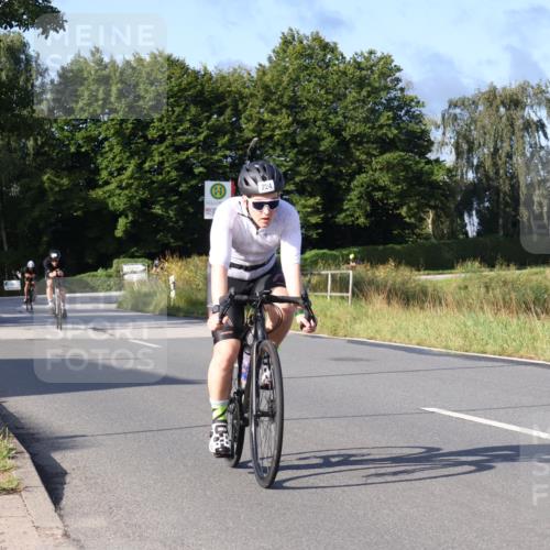 25.08.2024 - Elbe Triathlon Hamburg Fuchs,  Jonas http://msf.ph/oto/6856896 25.08.2024 09:20:32 Radfahren 109, 328, 274, 224, 316, 159 meine-sportfotos.de