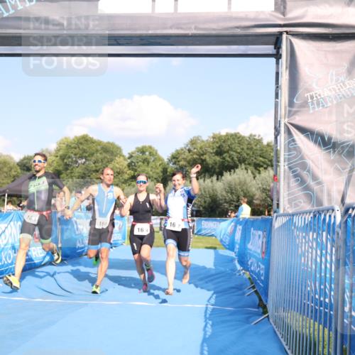 25.08.2024 - Elbe Triathlon Hamburg H.Heesch http://msf.ph/oto/6856902 25.08.2024 16:12:46 Ziel  meine-sportfotos.de