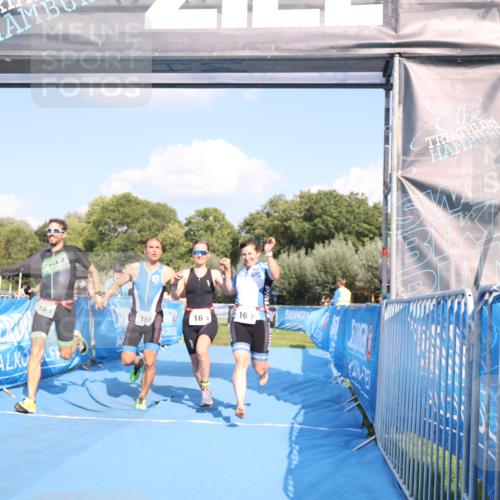 25.08.2024 - Elbe Triathlon Hamburg H.Heesch http://msf.ph/oto/6856911 25.08.2024 16:12:46 Ziel  meine-sportfotos.de