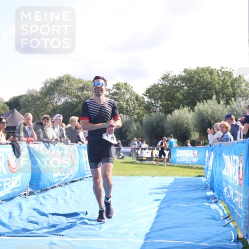 25.08.2024 - Elbe Triathlon Hamburg H.Heesch http://msf.ph/oto/6856914 25.08.2024 10:53:45 Ziel 133, 310, 318 meine-sportfotos.de