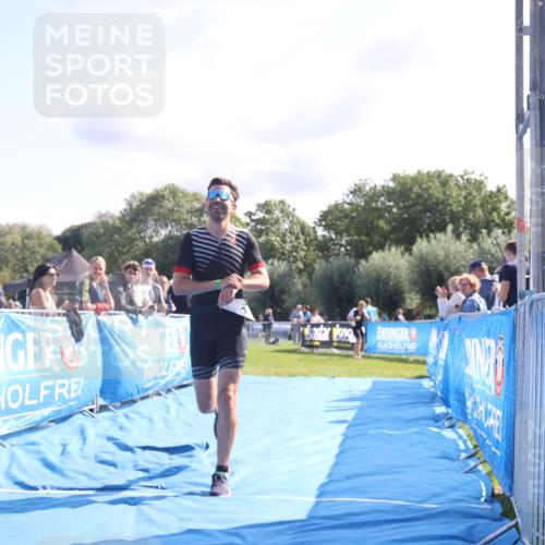 25.08.2024 - Elbe Triathlon Hamburg H.Heesch http://msf.ph/oto/6856950 25.08.2024 10:53:46 Ziel 133, 310, 318 meine-sportfotos.de