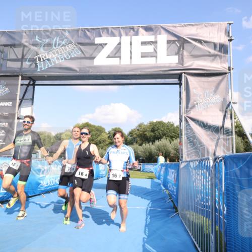 25.08.2024 - Elbe Triathlon Hamburg H.Heesch http://msf.ph/oto/6856996 25.08.2024 16:12:46 Ziel  meine-sportfotos.de