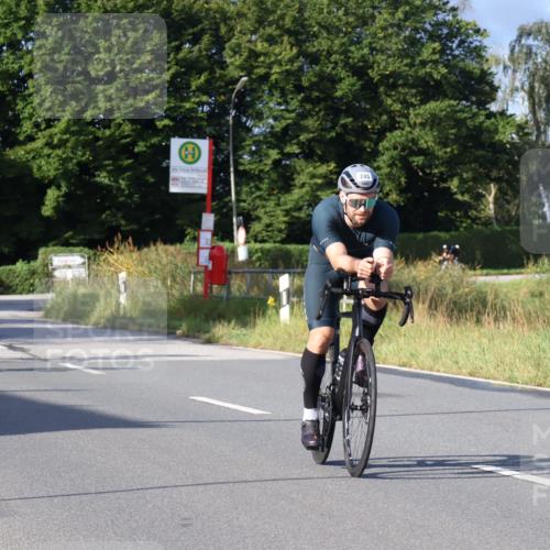 25.08.2024 - Elbe Triathlon Hamburg Fuchs,  Jonas http://msf.ph/oto/6857005 25.08.2024 09:20:39 Radfahren 316, 159, 245, 80, 433 meine-sportfotos.de