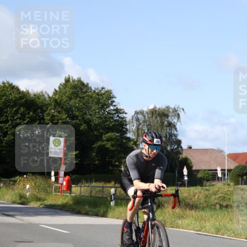 25.08.2024 - Elbe Triathlon Hamburg Fuchs,  Jonas http://msf.ph/oto/6857015 25.08.2024 10:41:05 Radfahren 1449, 582, 1438, 1445, 794 meine-sportfotos.de