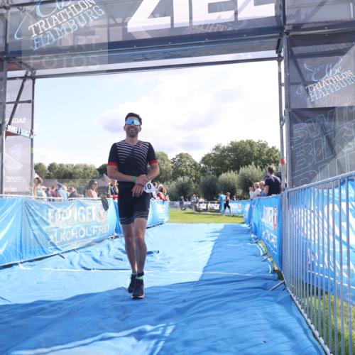 25.08.2024 - Elbe Triathlon Hamburg H.Heesch http://msf.ph/oto/6857026 25.08.2024 10:53:46 Ziel 133, 310, 318 meine-sportfotos.de