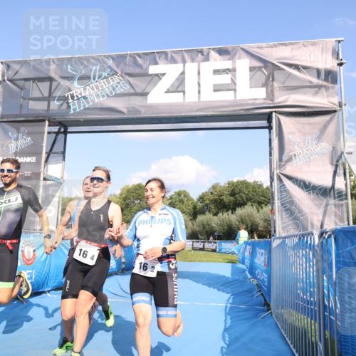 25.08.2024 - Elbe Triathlon Hamburg H.Heesch http://msf.ph/oto/6857038 25.08.2024 16:12:47 Ziel  meine-sportfotos.de