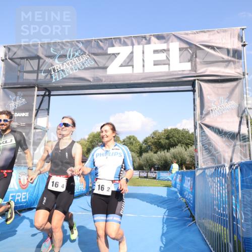 25.08.2024 - Elbe Triathlon Hamburg H.Heesch http://msf.ph/oto/6857045 25.08.2024 16:12:47 Ziel  meine-sportfotos.de