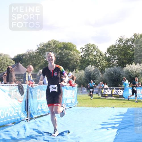 25.08.2024 - Elbe Triathlon Hamburg H.Heesch http://msf.ph/oto/6857093 25.08.2024 10:54:09 Ziel 154, 166 meine-sportfotos.de