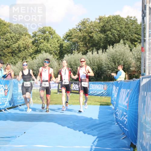 25.08.2024 - Elbe Triathlon Hamburg H.Heesch http://msf.ph/oto/6857098 25.08.2024 16:13:58 Ziel  meine-sportfotos.de