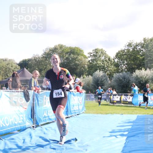 25.08.2024 - Elbe Triathlon Hamburg H.Heesch http://msf.ph/oto/6857100 25.08.2024 10:54:09 Ziel 154, 166 meine-sportfotos.de
