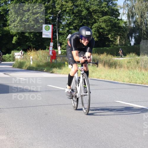 25.08.2024 - Elbe Triathlon Hamburg Fuchs,  Jonas http://msf.ph/oto/6857102 25.08.2024 09:20:49 Radfahren 424, 100 meine-sportfotos.de