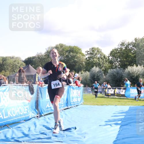 25.08.2024 - Elbe Triathlon Hamburg H.Heesch http://msf.ph/oto/6857108 25.08.2024 10:54:09 Ziel 154, 166 meine-sportfotos.de