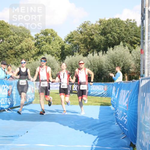 25.08.2024 - Elbe Triathlon Hamburg H.Heesch http://msf.ph/oto/6857126 25.08.2024 16:13:58 Ziel  meine-sportfotos.de