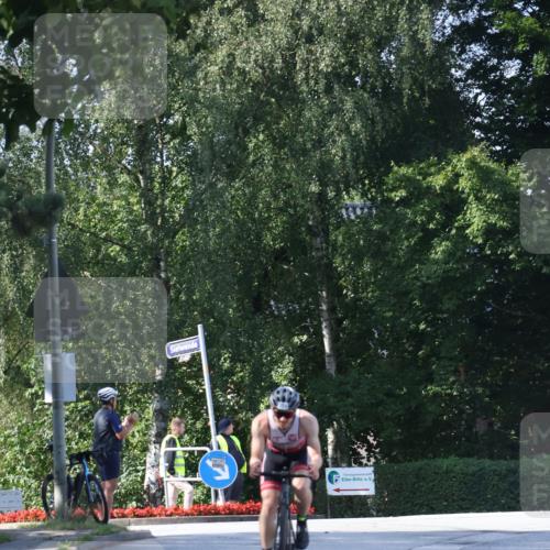 25.08.2024 - Elbe Triathlon Hamburg Fuchs,  Jonas http://msf.ph/oto/6857133 25.08.2024 10:41:13 Radfahren 1438, 1445, 794, 1424, 273 meine-sportfotos.de