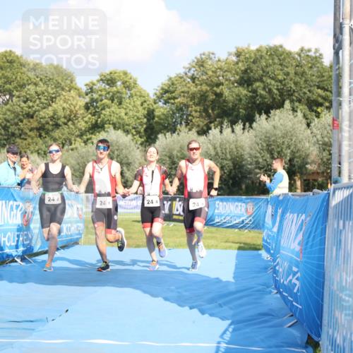 25.08.2024 - Elbe Triathlon Hamburg H.Heesch http://msf.ph/oto/6857136 25.08.2024 16:13:58 Ziel  meine-sportfotos.de