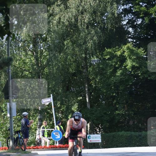 25.08.2024 - Elbe Triathlon Hamburg Fuchs,  Jonas http://msf.ph/oto/6857139 25.08.2024 10:41:13 Radfahren 1438, 1445, 794, 1424, 273 meine-sportfotos.de